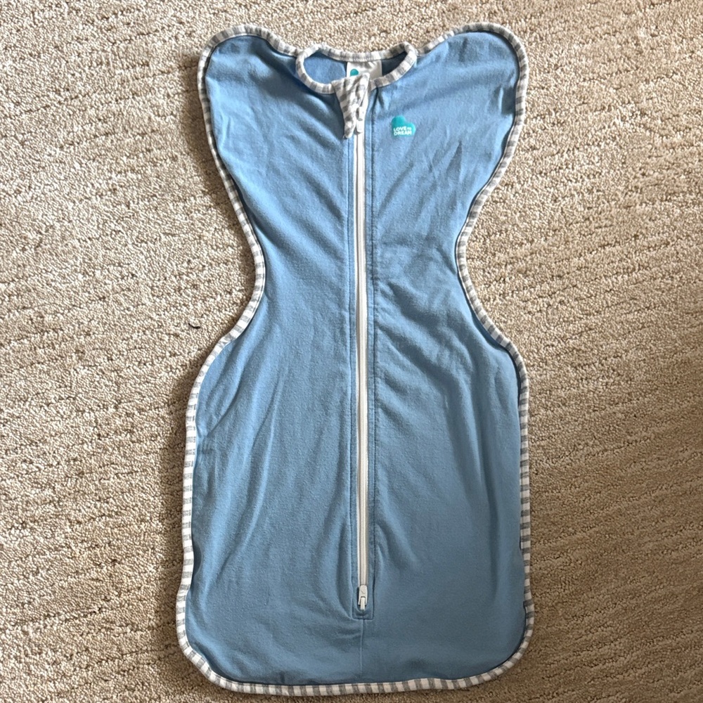 Love to Dream Blue Baby Swaddle with Zipper Small 8-13lb